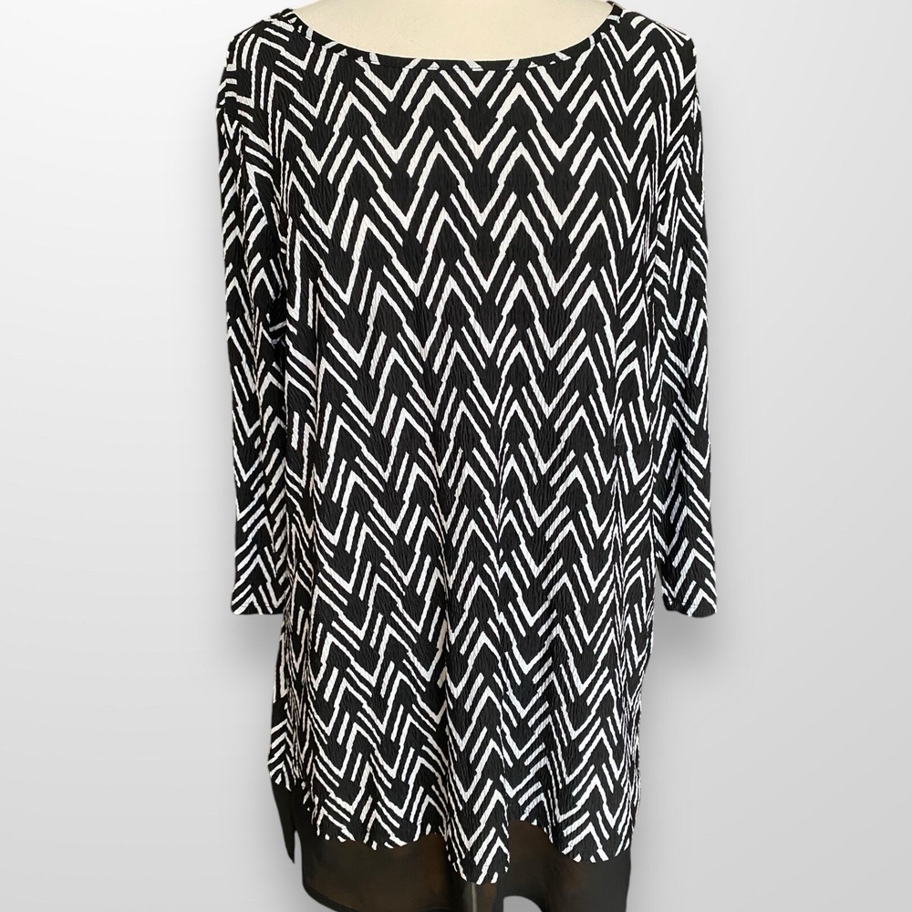 Christopher‎ & Banks Large Top Shirt Tunic Stretch Flowy 3/4 Sleeve Travel